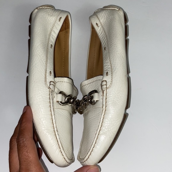 💋Prada Loafers - Picture 5 of 9